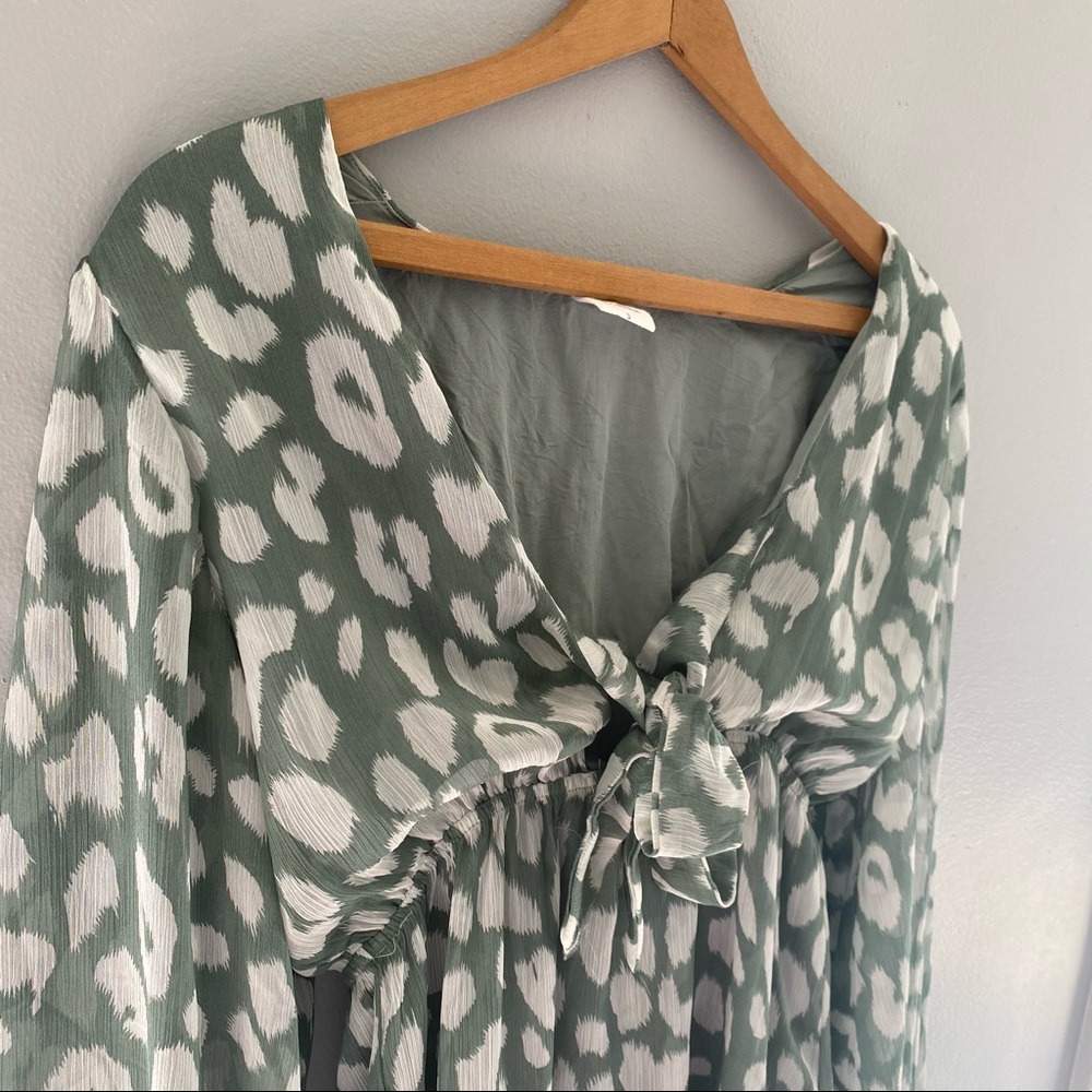 By Together Dress Leopard Ruffle Chic Sage Boho - Picture 2 of 7